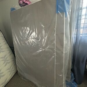 White Mattress Cover for Bedding Protection